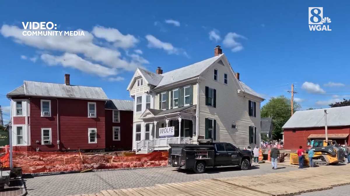Adams County, Pa., house moved to make way for community park