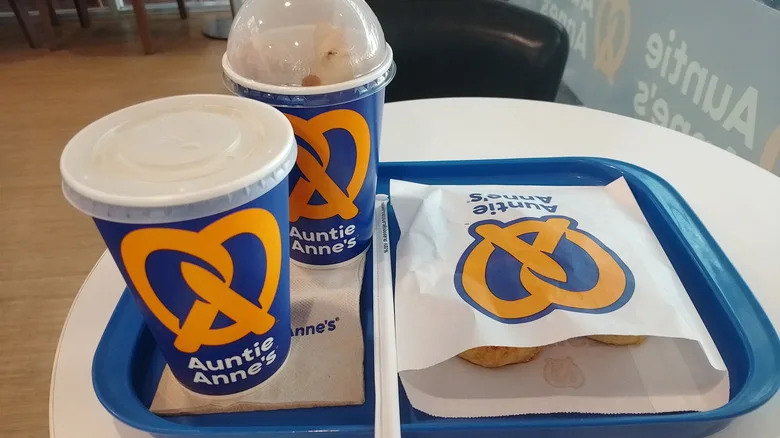 Auntie Anne's food and drink on a tray