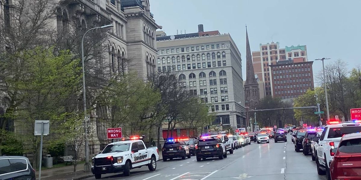 Large police presence at ECC City Campus due to ongoing situation