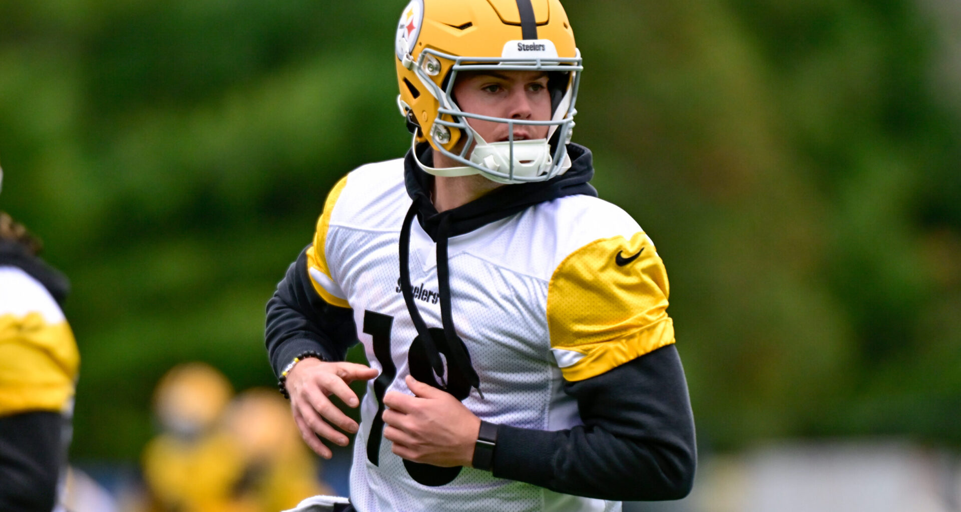 Steelers Young QB Race Already Has Clear Leader