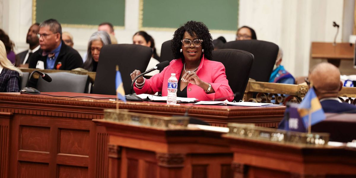 Mayor signs set of bills limiting ICE activity in Philadelphia