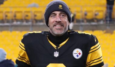 Free agent quarterback Aaron Rodgers headed to Pittsburgh for a visit with Steelers, probably more