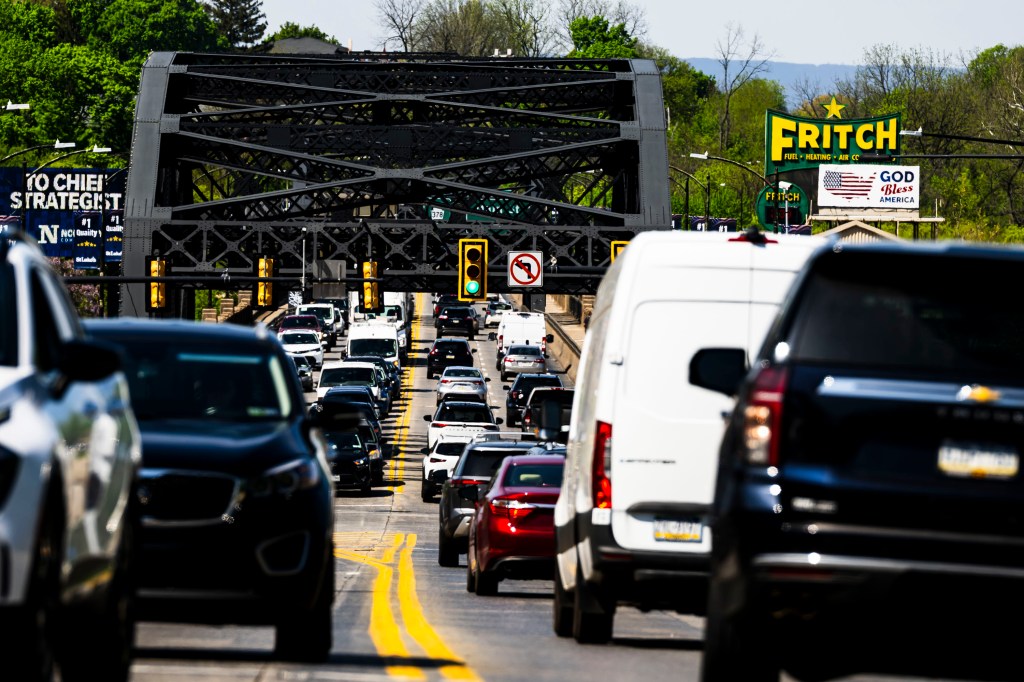 When will Hill to Hill Bridge construction in Bethlehem start?