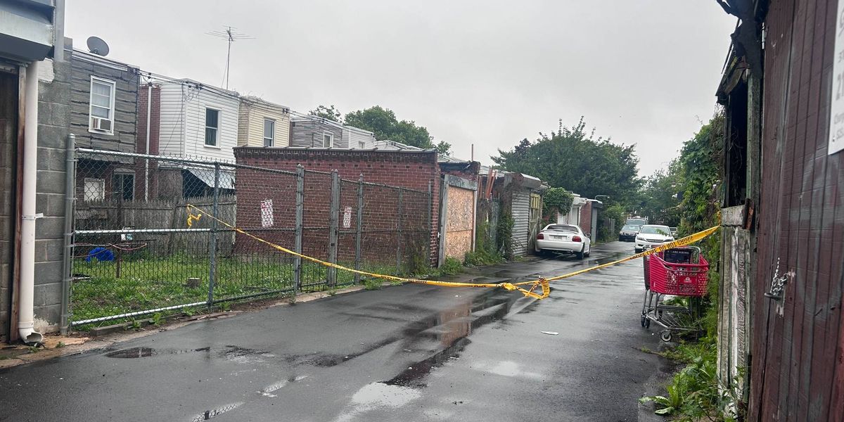 4 shot during party in Olney alleyway, police say