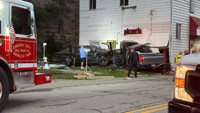 Person hurt after 2 vehicles crash into Rising Crust Pizzeria in Etna