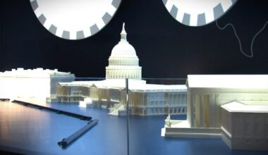 National Constitution Center's new gallery puts you in the middle of how government works