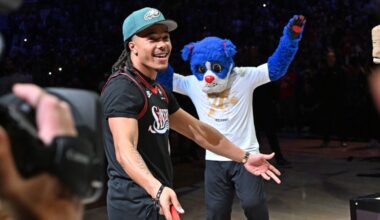 Eagles’ new WR duo bond courtside at Sixers playoffs – NBC Sports Philadelphia
