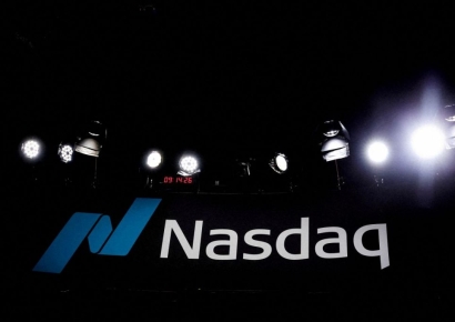 Cerebras Soars 70% on IPO Debut: Is Nvidia's Reign Ending as a New AI Semiconductor Power Emerges?