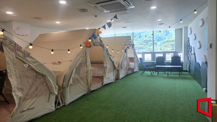 Gimcheon City Library Offers a Special Reading Experience Inside Tents
