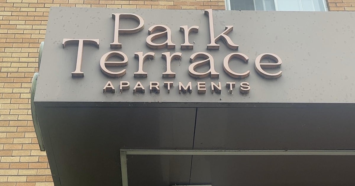Residents of Philadelphia apartment in disbelief after woman dies of heat-related illness: "I am sick about it"