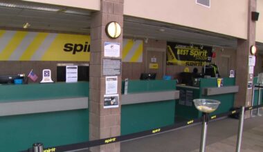 Spirit shutdown impacts Pittsburghers, Arnold Palmer airport