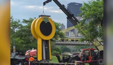 Fans surprised after NFL draft clock removed from North Shore