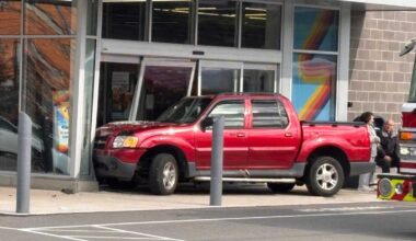 Truck smashes through front doors at Aldi in Wilkinsburg