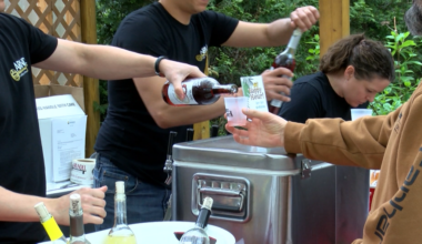 Erie Zoo hosts Felines and Wines