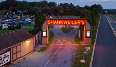 Shankweiler’s Drive-In wins first place in USA Today's "10 Best Drive-In Theater" competition | Lehigh County