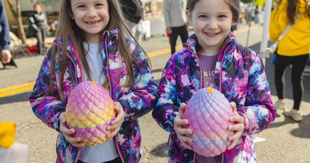Community turns out for Allentown Spring Stroll | Allentown-messenger-press