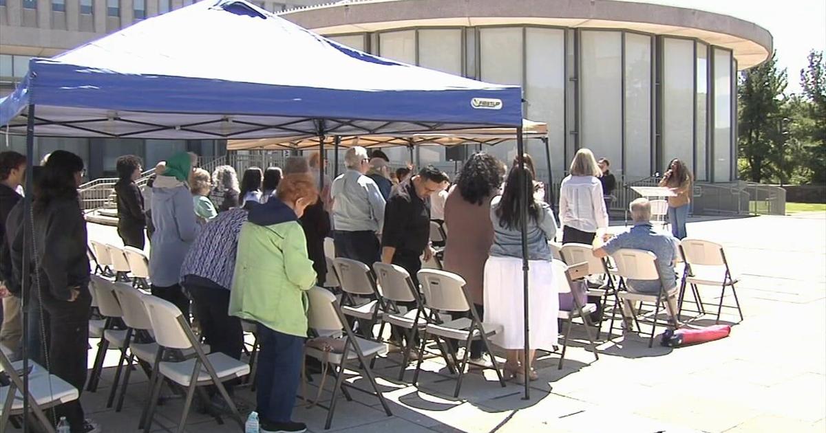 Community comes together in Bethlehem for National Day of Prayer | Video