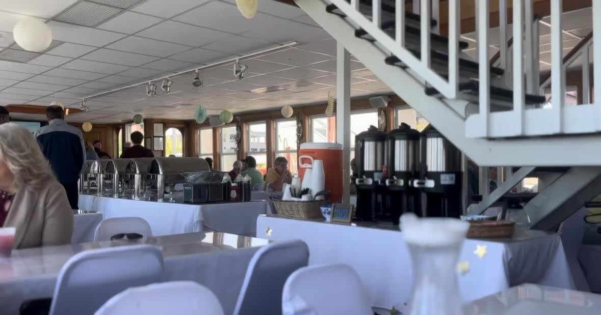 Mothers Enjoy Royal Treatment on Brunch Cruise Over the Bay | News