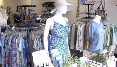 Make a Difference Monday: Bloom for Women hosts handbag auction, clothing drive to support survivors | Make A Difference Monday