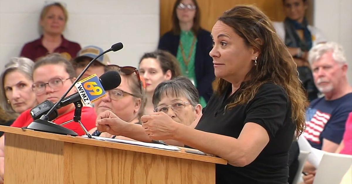 Job‑cut proposal fails at emotional Whitehall Coplay School Board meeting | Allentown Area