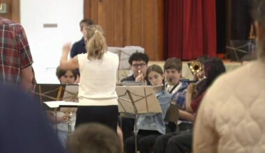 Macungie honors fallen with music and ceremony despite rain | Western Lehigh County