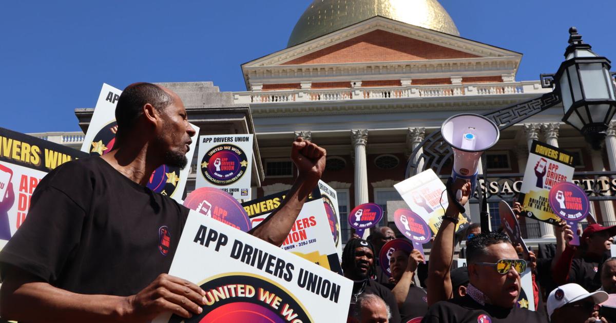 Massachusetts Uber, Lyft drivers certify first statewide ride-hailing union amid automation fears | Ap-business