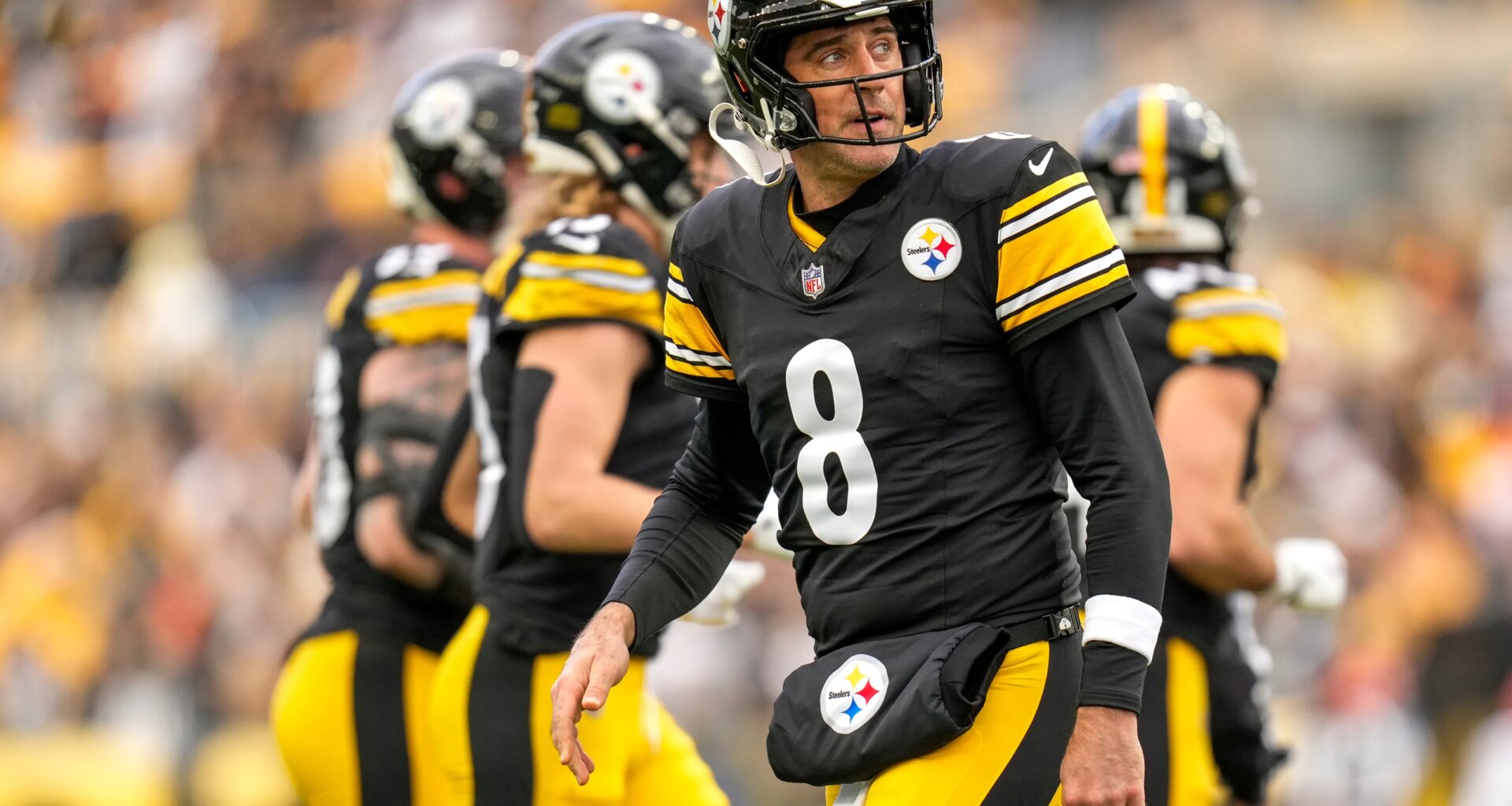 Steelers' Pat Freiermuth, others spotted with Aaron Rodgers in Pittsburgh