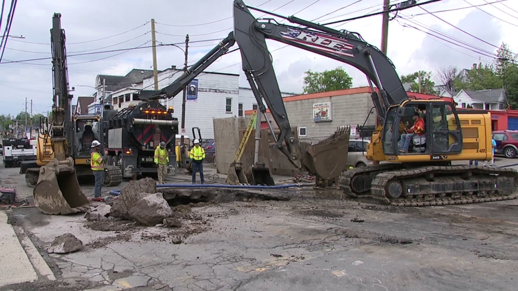 Sinkhole shuts down part of North Main Avenue in Scranton