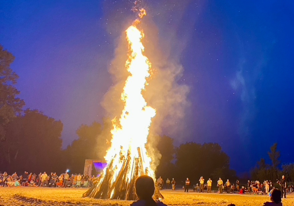 The big bonfire at Discover Presque Isle — Free!