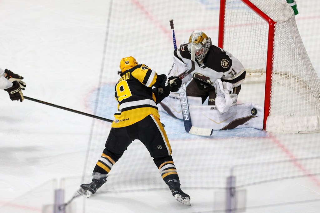 Hershey turns back WBS Penguins to even series – Wilkes-Barre Citizens' Voice