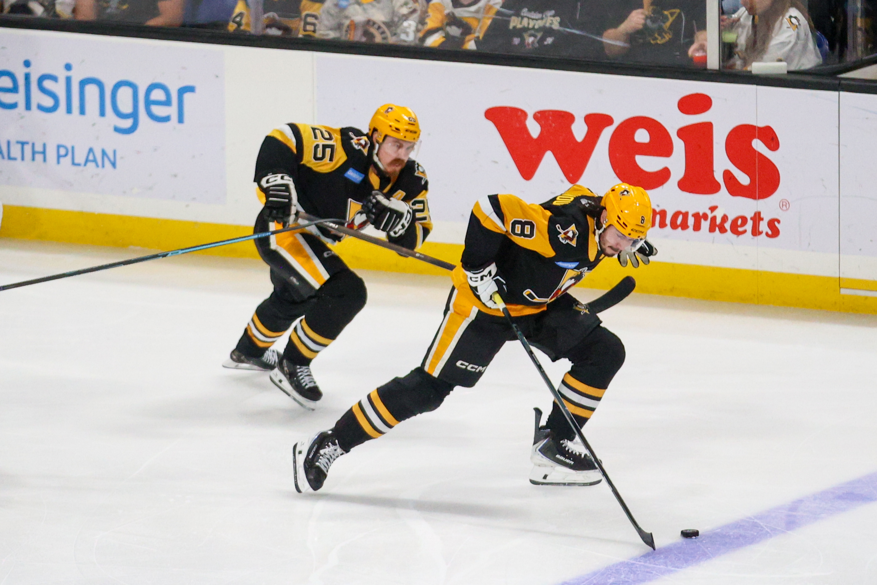 Wilkes-Barre/Scranton’s Aidan McDonough (8) skates with the puck during Game...