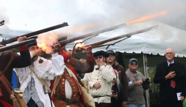 Photo gallery: 18th-century remembrance service