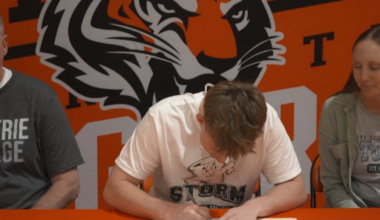 Trey Hawkins signs with Lake Erie College