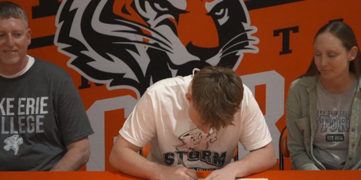 Trey Hawkins signs with Lake Erie College