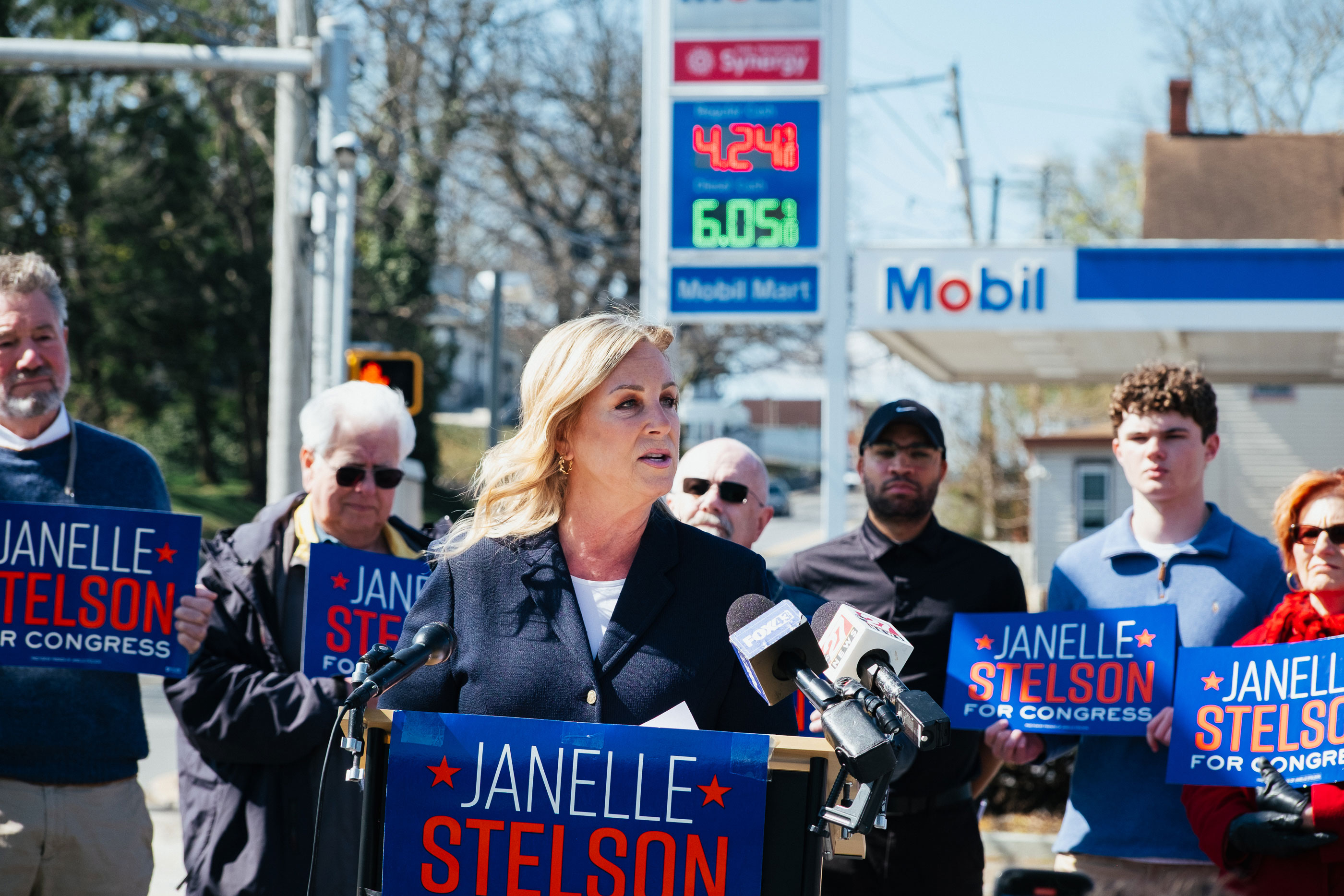 Janelle Stelson