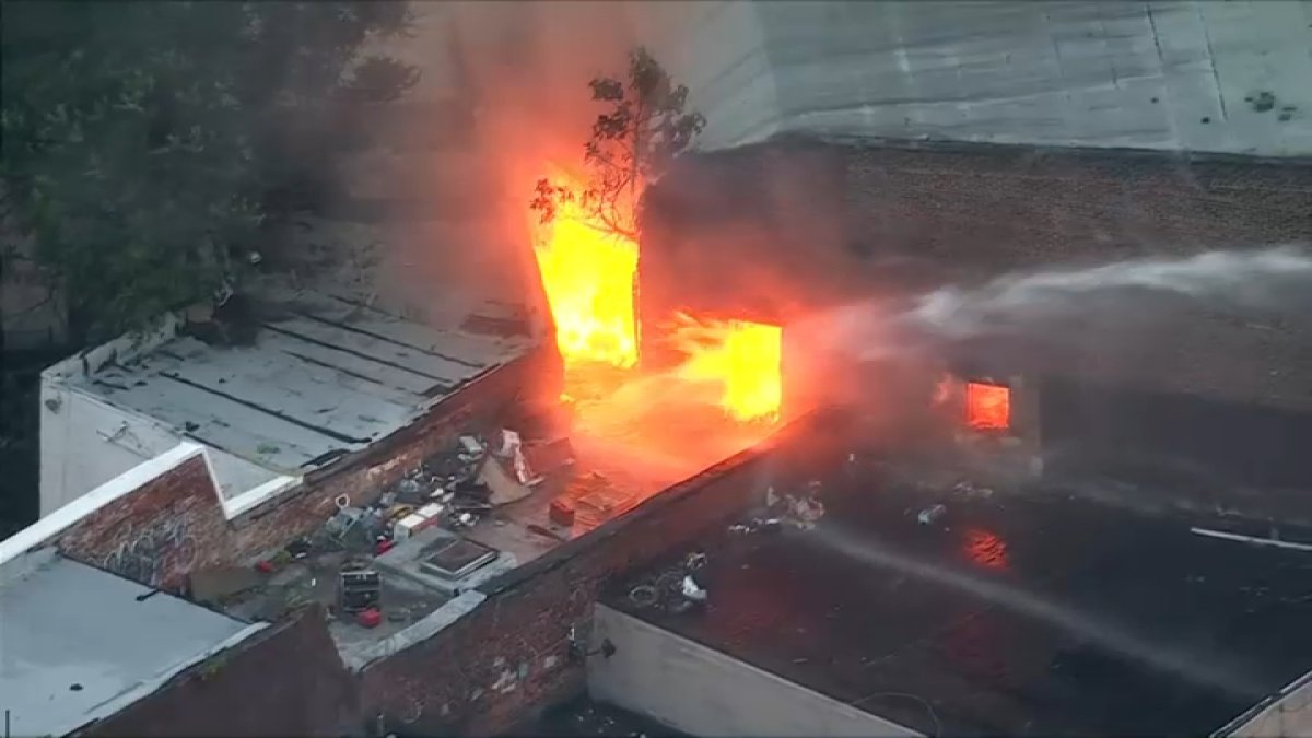 Fire crews tackle flames in Kensington warehouse fire – NBC10 Philadelphia