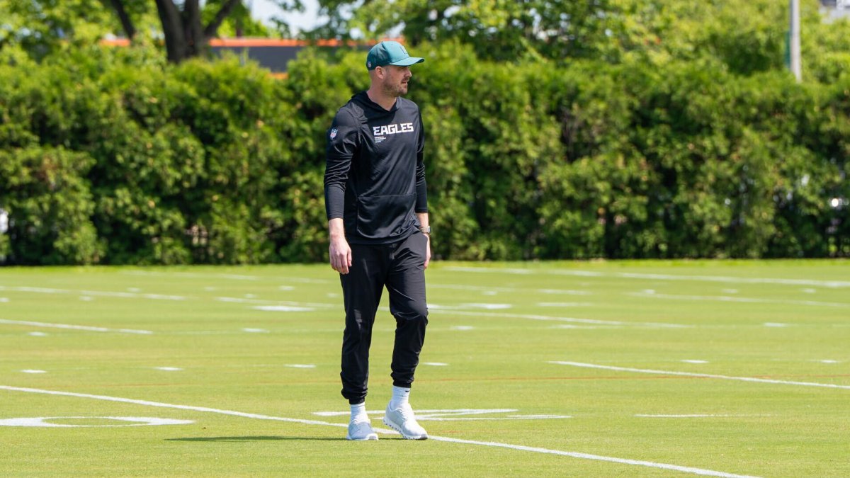 Sean Mannion making a good 1st impression on Eagles rookies – NBC Sports Philadelphia