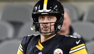 Pittsburgh Steelers sign QB Aaron Rodgers to 1-year deal