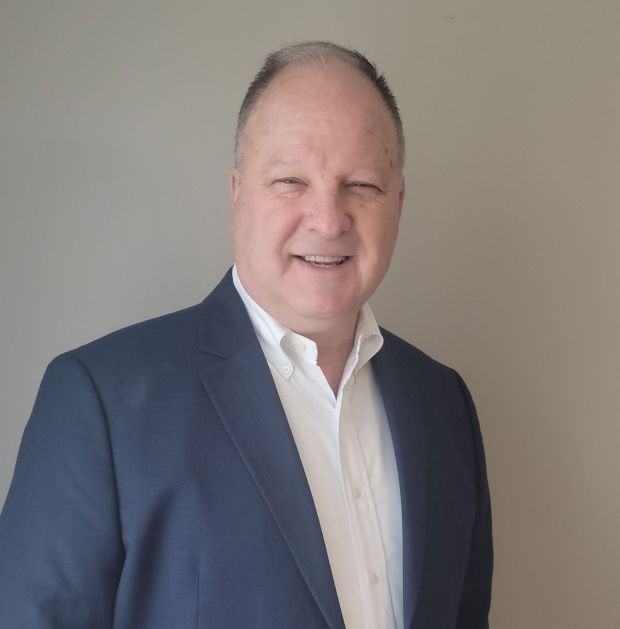 head and shoulders of Greg Przyjemski