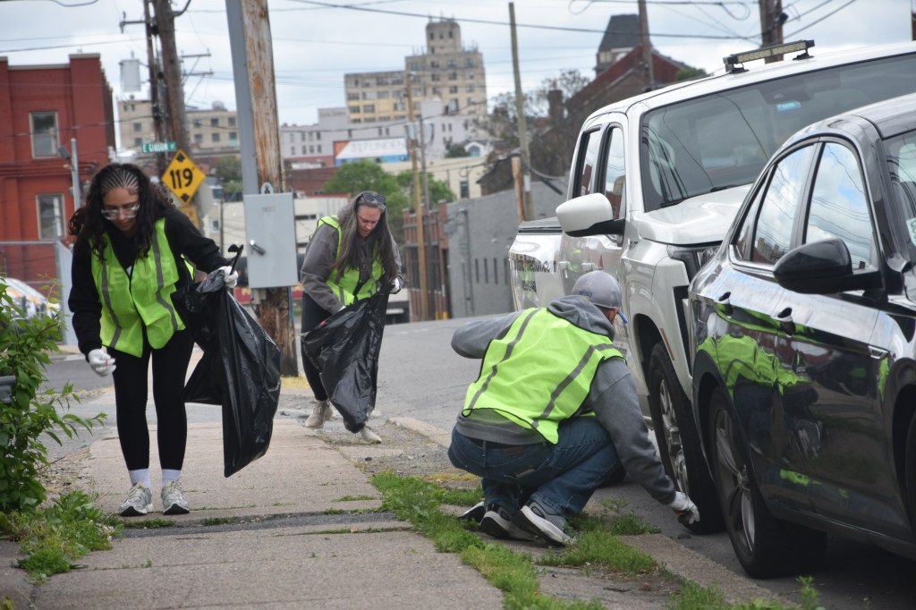 Volunteers compete to beautify Scranton streets in Garbage Olympics – Scranton Times-Tribune