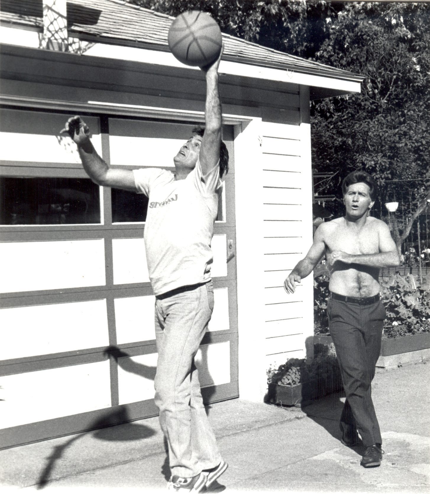 TIMES-TRIBUNE ARCHIVES Jason Miller and Martin Sheen take a break...