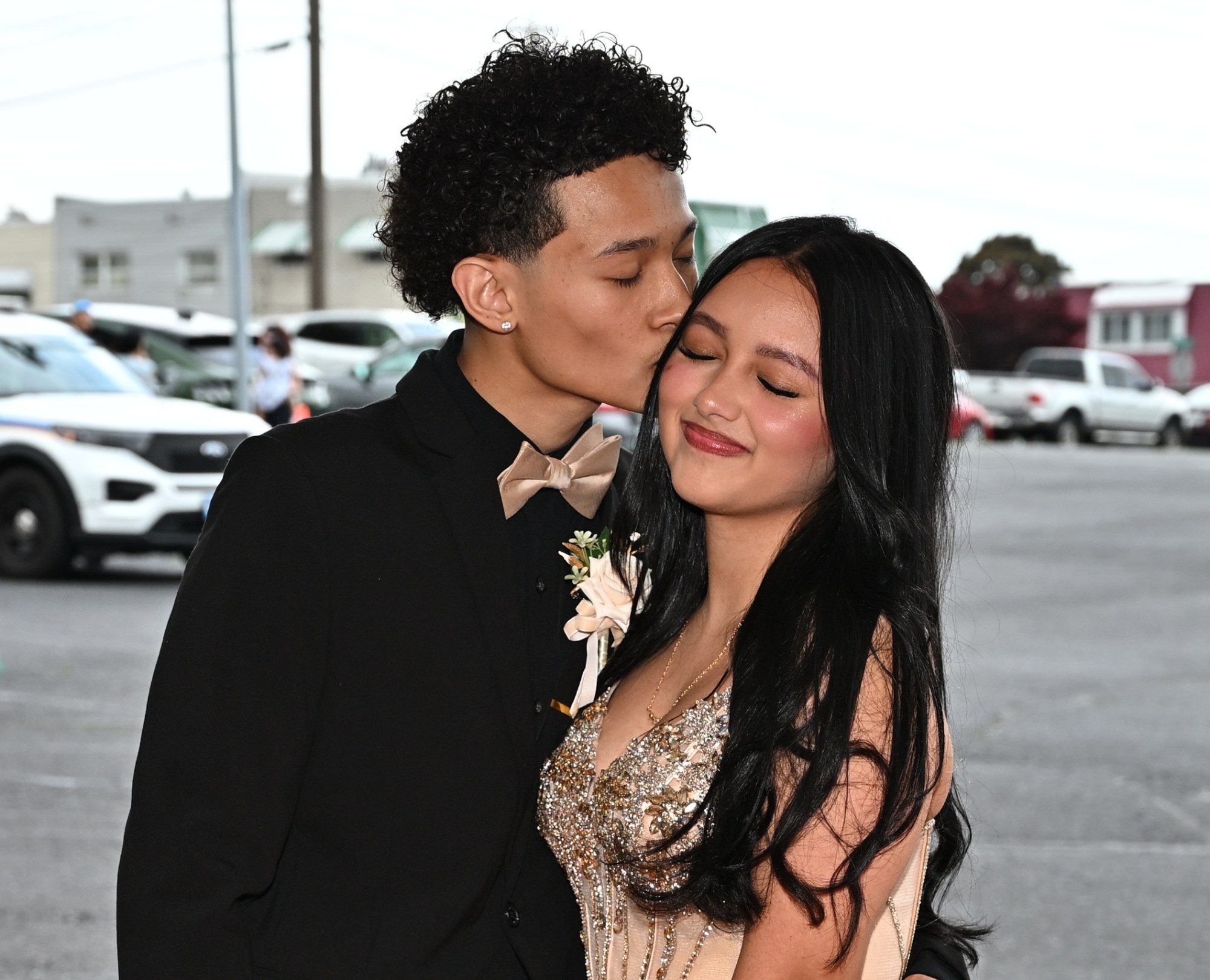 Allen High School held its prom Saturday, May 16, at The Palace Center in Allentown. Students and their guests arrive to the big night. (April Gamiz/The Morning Call)