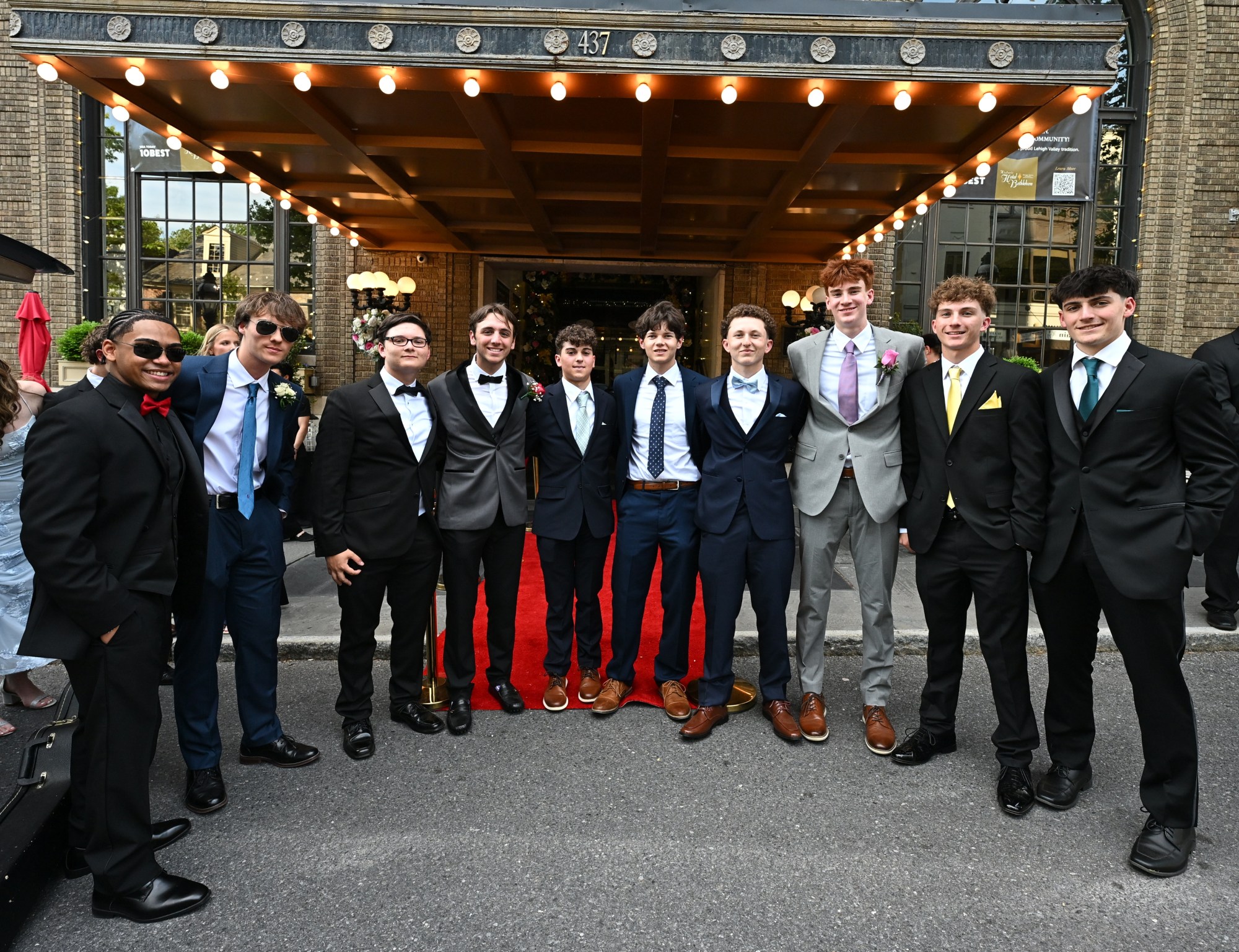 Bethlehem Catholic High School held its prom Saturday, May 16, 2026, at Hotel Bethlehem. Students and their guests arrive to the big night. (April Gamiz/The Morning Call)