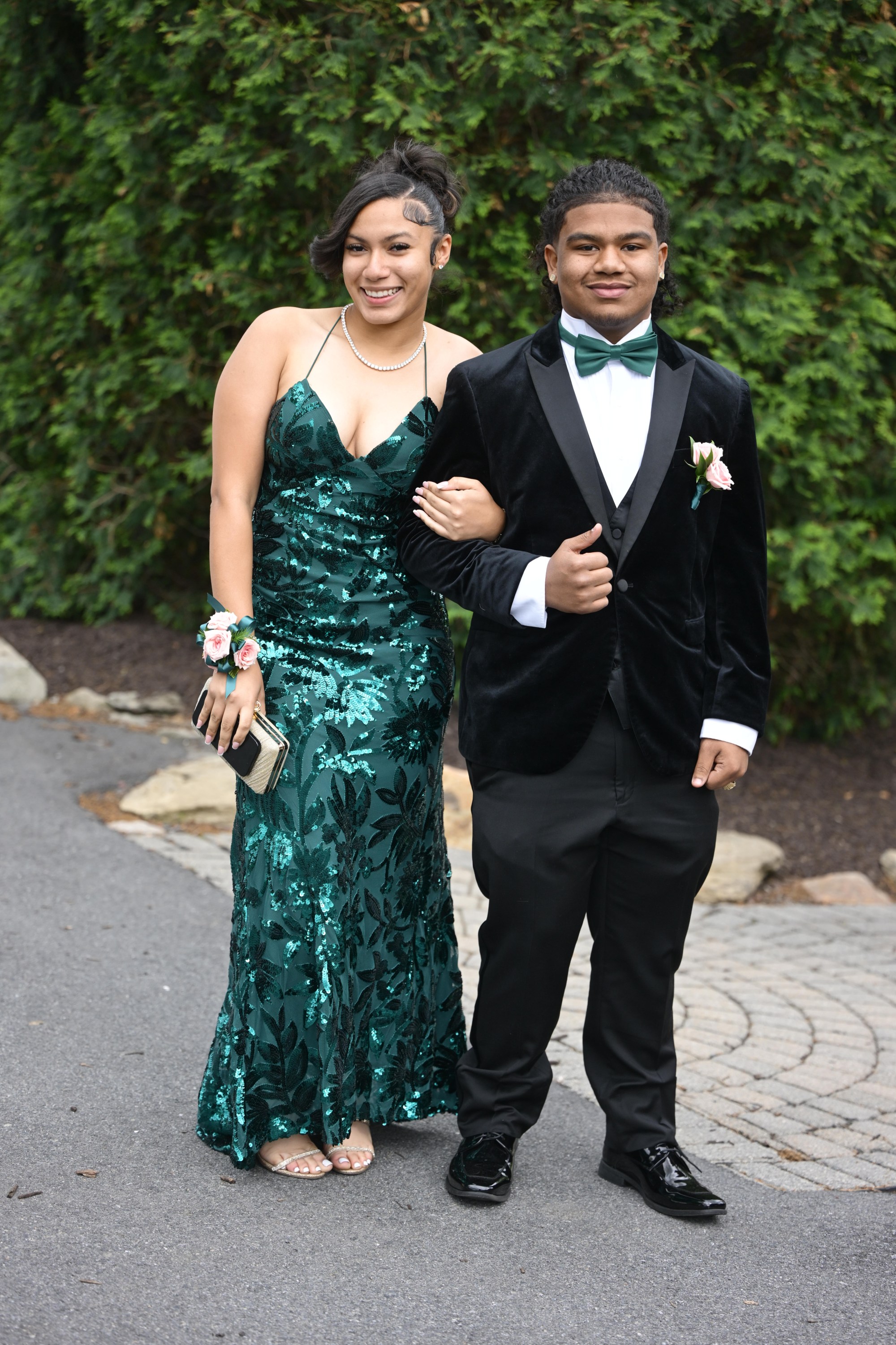 Catasauqua High School held its prom Friday, May 15, 2026, at Woodstone Country Club in Danielsville. Students and their guests arrive to the big night. (Monica Cabrera/The Morning Call)