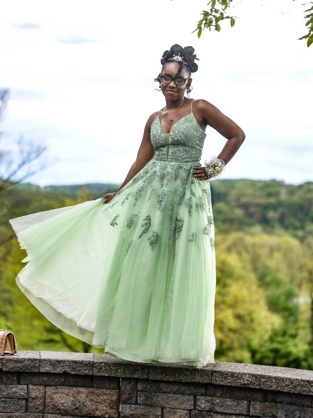 Catasauqua High School held its prom Friday, May 15, 2026, at Woodstone Country Club in Danielsville. Students and their guests arrive to the big night. (Monica Cabrera/The Morning Call)