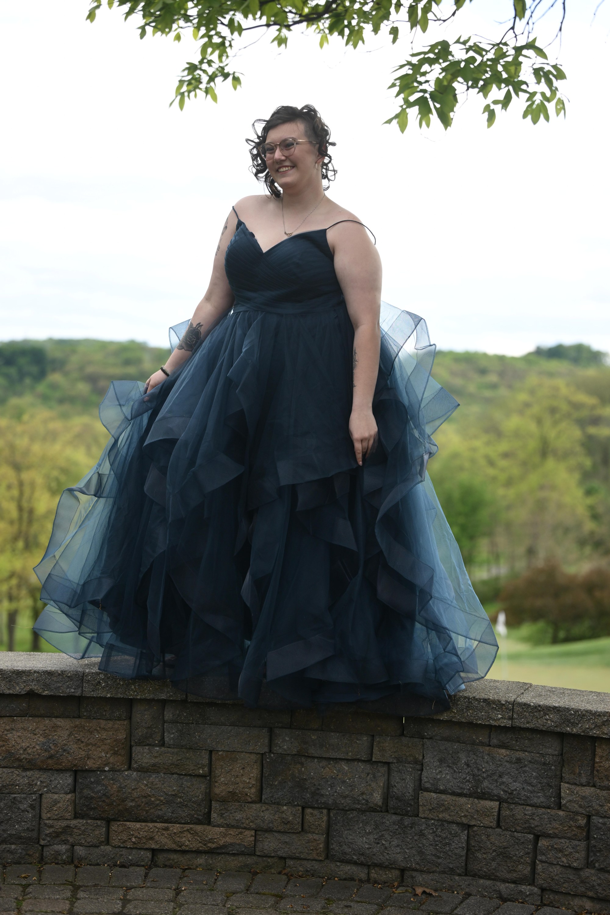 Catasauqua High School held its prom Friday, May 15, 2026, at Woodstone Country Club in Danielsville. Students and their guests arrive to the big night. (Monica Cabrera/The Morning Call)