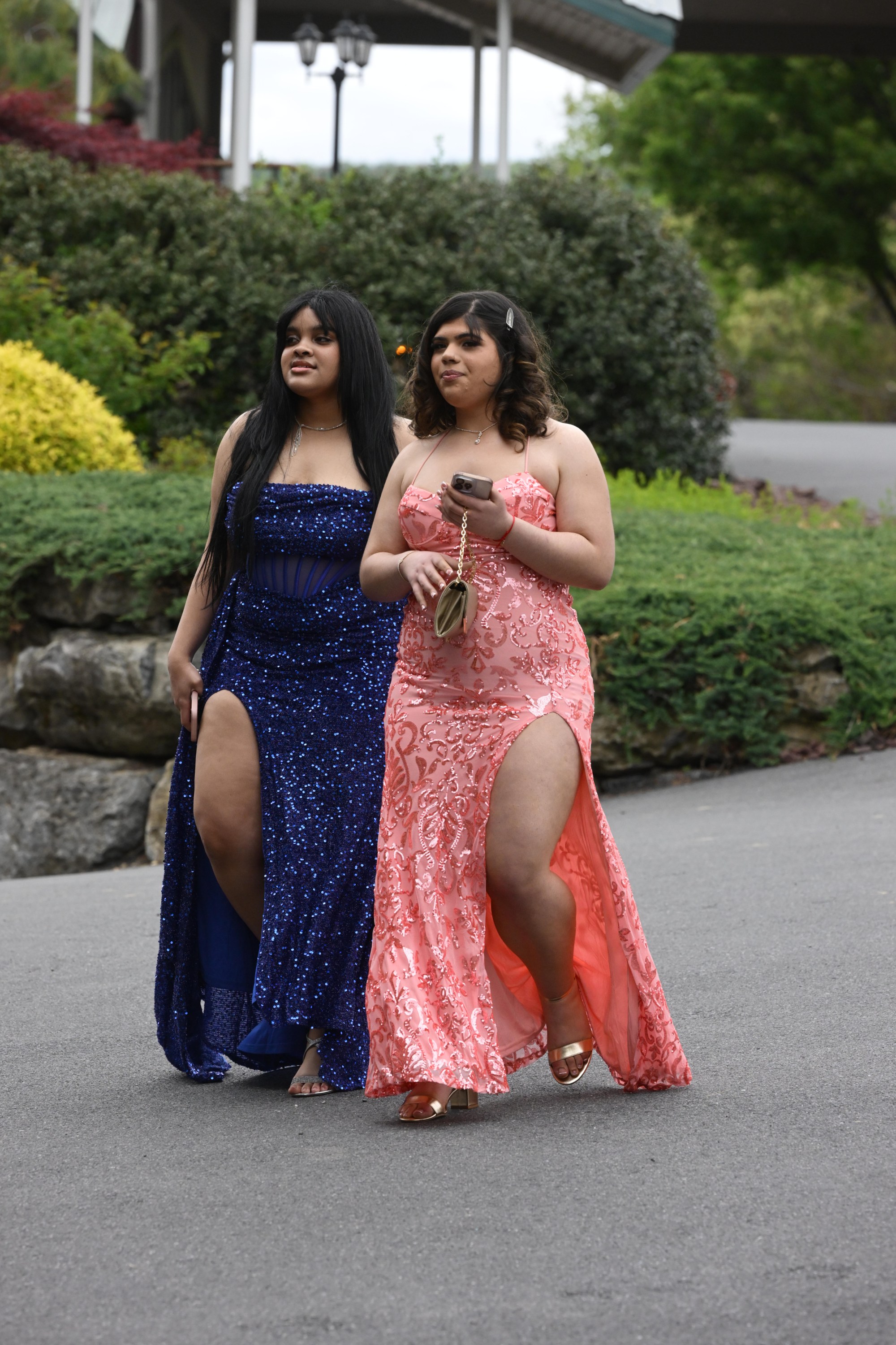Catasauqua High School held its prom Friday, May 15, 2026, at Woodstone Country Club in Danielsville. Students and their guests arrive to the big night. (Monica Cabrera/The Morning Call)