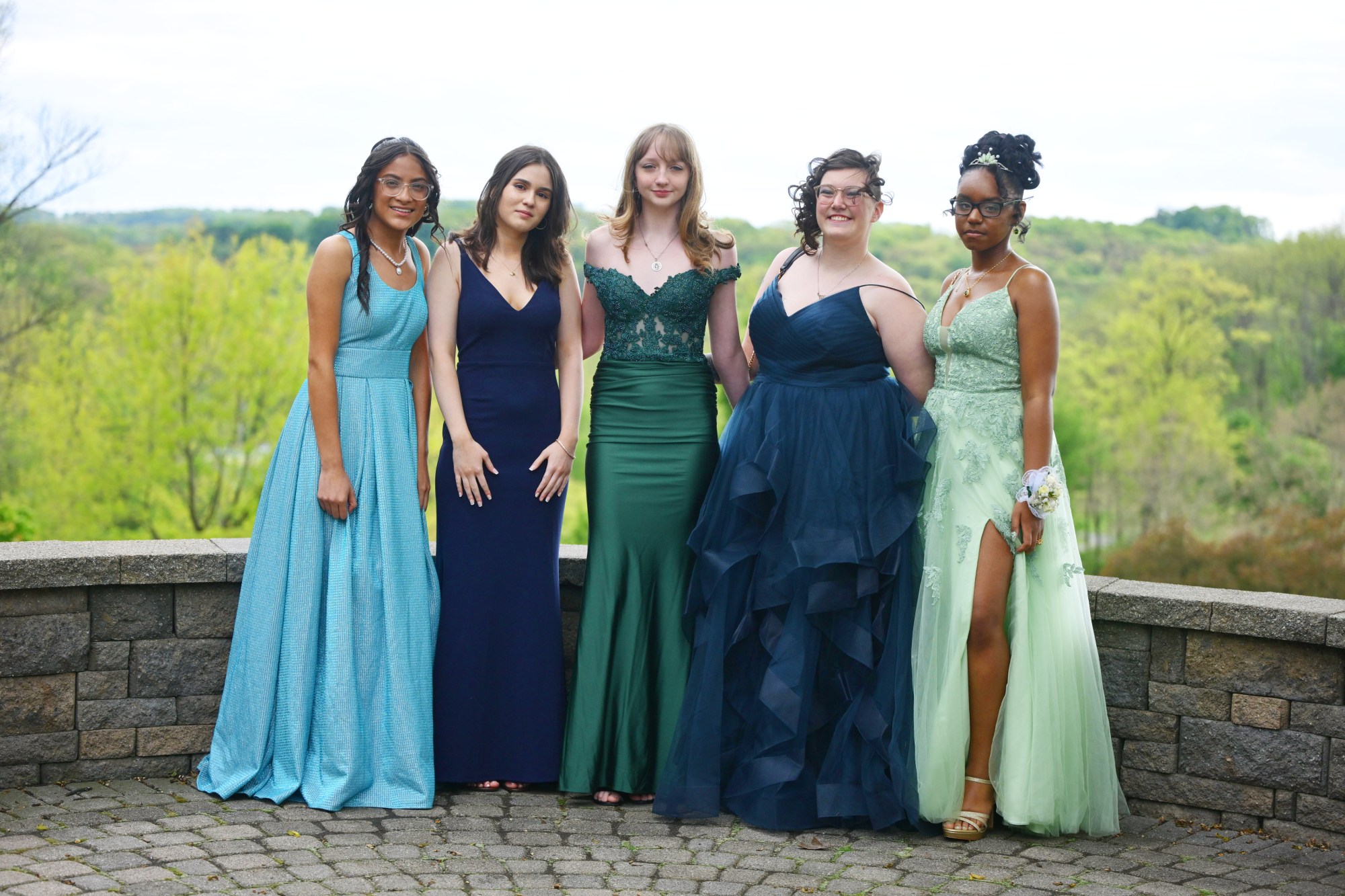 Catasauqua High School held its prom Friday, May 15, 2026, at Woodstone Country Club in Danielsville. Students and their guests arrive to the big night. (Monica Cabrera/The Morning Call)