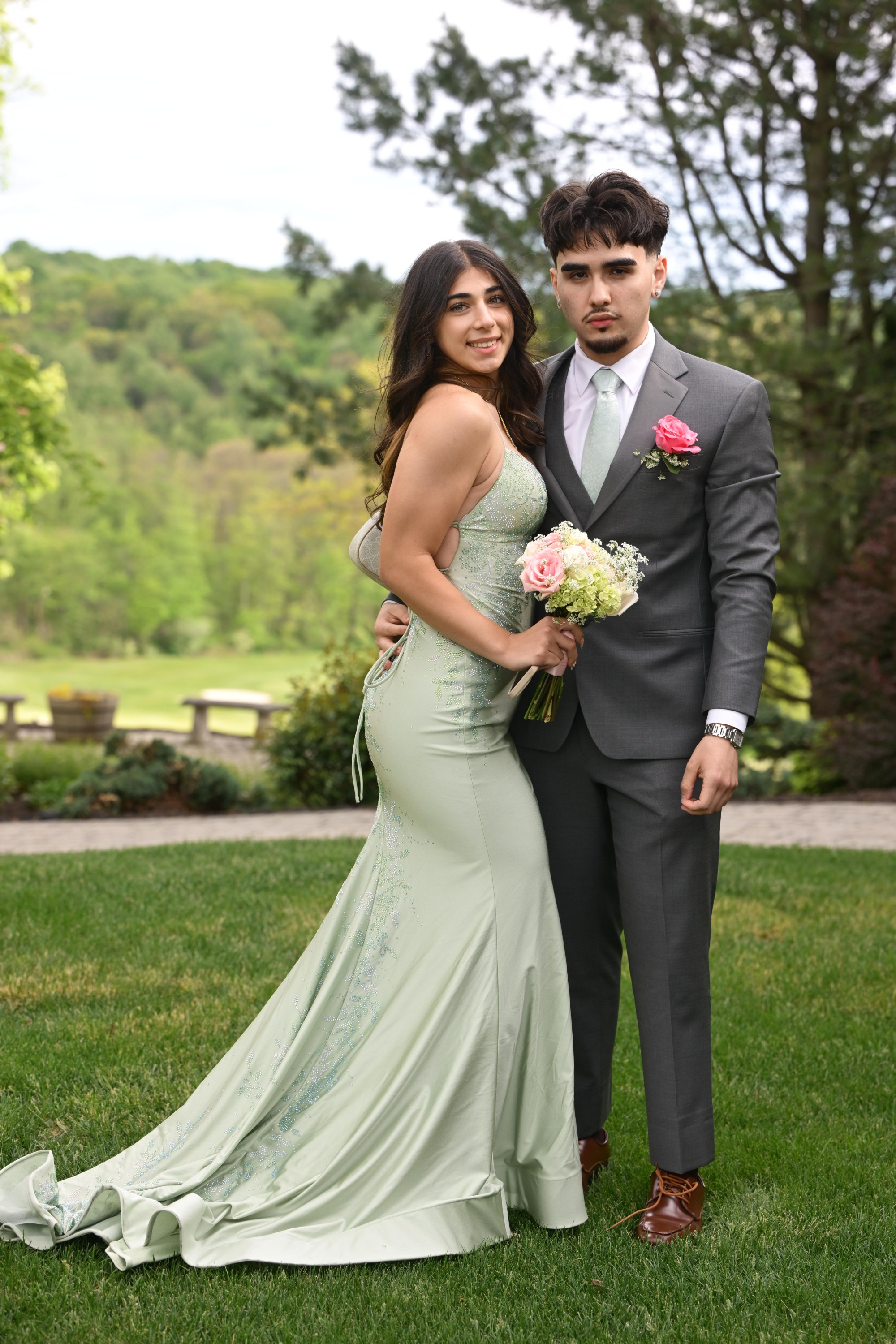 Catasauqua High School held its prom Friday, May 15, 2026, at Woodstone Country Club in Danielsville. Students and their guests arrive to the big night. (Monica Cabrera/The Morning Call)