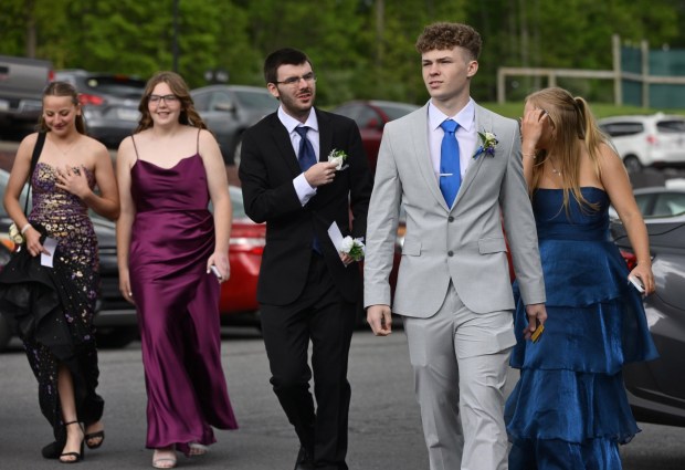Catasauqua High School held its prom Friday, May 15, 2026, at Woodstone Country Club in Danielsville. Students and their guests arrive to the big night. (Monica Cabrera/The Morning Call)